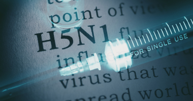 52%致死率！AI+纳米疫苗打响H5N1阻击战：人类能否破解病毒进化密码？