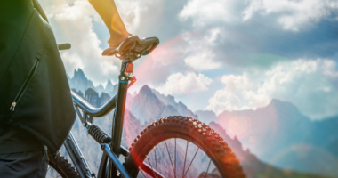 公路骑行比山地骑行更危险？  新研究揭示年长骑手风险最高