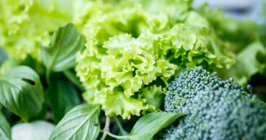 富含叶酸的最佳食物：助力孕期健康、大脑发育与细胞生长